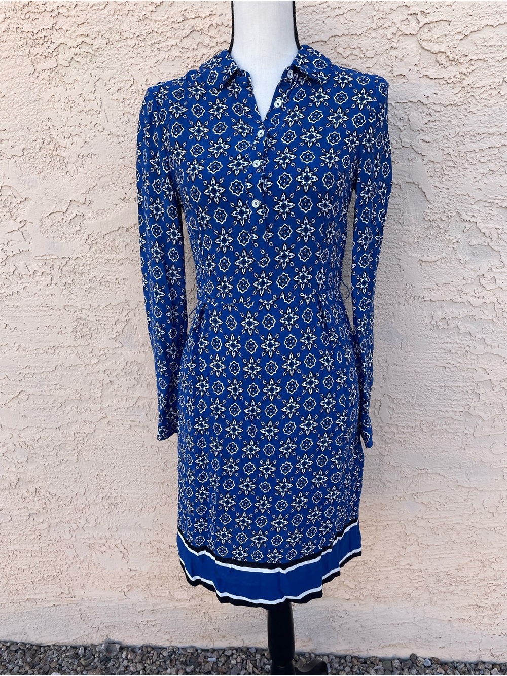 Brooks Bros dress red fleece career preppy quiet luxury coastal modest blue 4